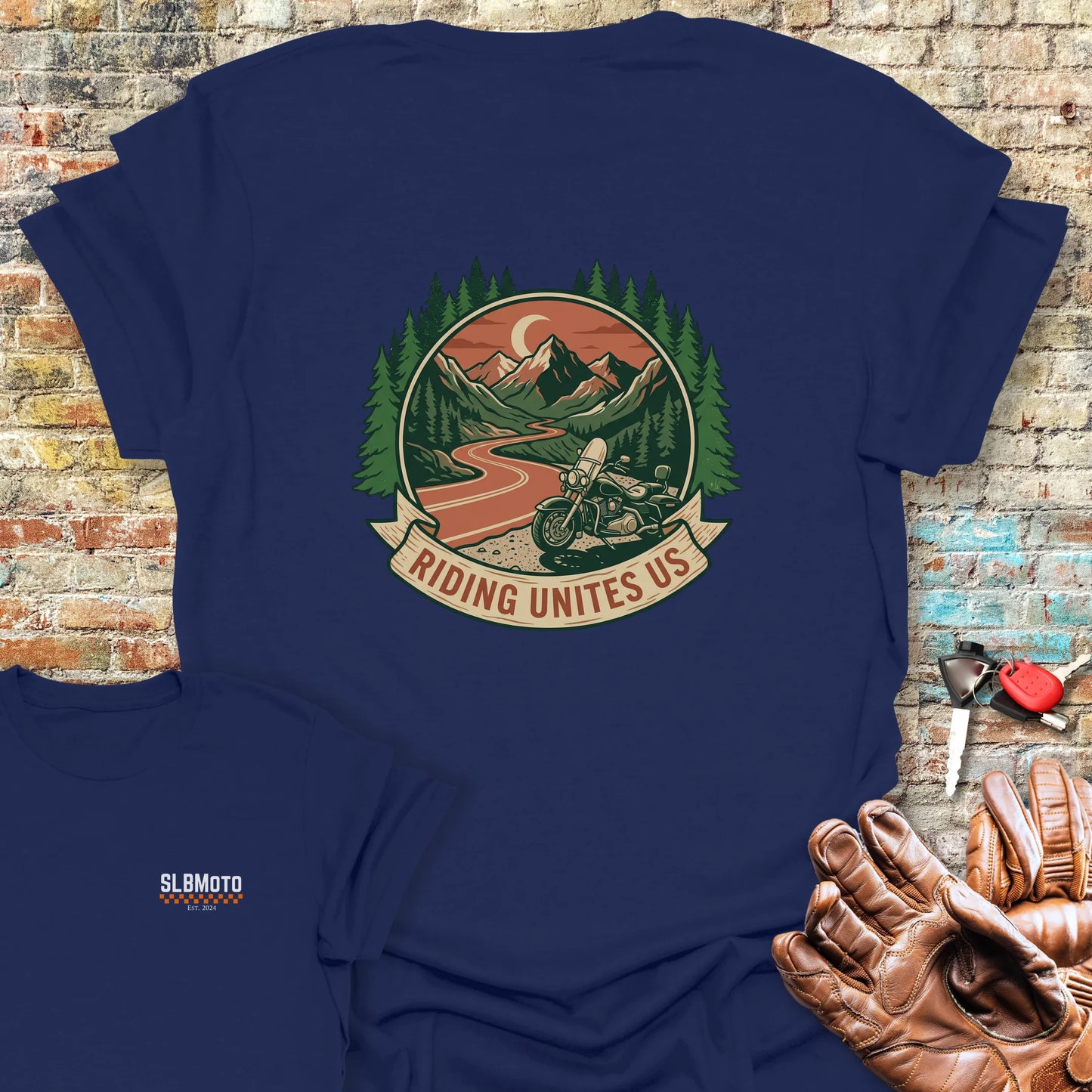 United Canyons Back Print T-Shirt - Navy